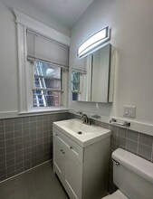 35 Westland Ave, Unit 21 in Boston, MA - Foto de edificio - Building Photo