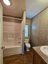 3 Spruce Ln in Weedsport, NY - Foto de edificio - Building Photo