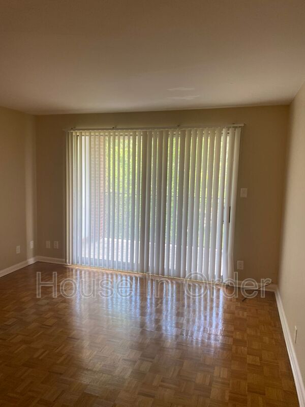 30 Edgemont Rd in Asheville, NC - Building Photo - Building Photo