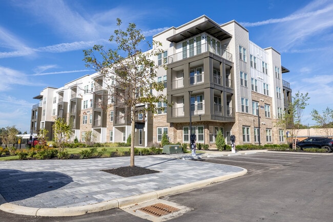 Velo Circleport in Erlanger, KY - Foto de edificio - Building Photo