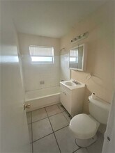 1681 W 29th St in West Palm Beach, FL - Building Photo - Building Photo