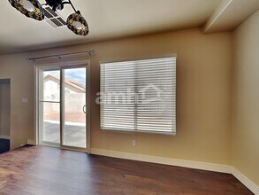 9782 Silver Dusk Ct in Las Vegas, NV - Building Photo - Building Photo