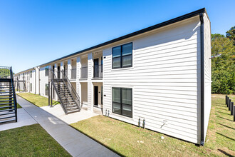 Zurqui on Mohican in Baton Rouge, LA - Foto de edificio - Building Photo