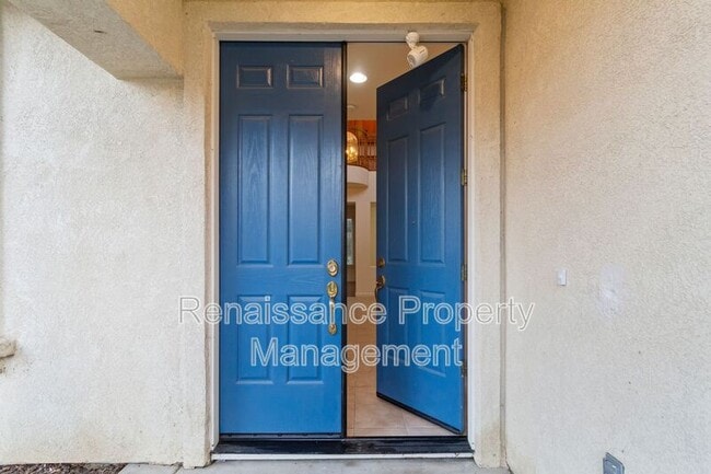 492 Quail Run Cir in Tracy, CA - Building Photo - Building Photo