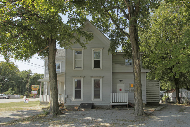 1002 W Main St in New Albany, IN - Building Photo - Building Photo