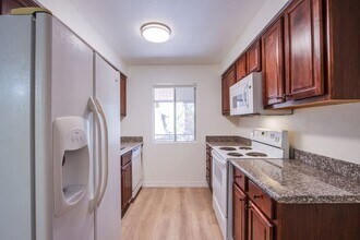 4310 Sandy River Dr in Las Vegas, NV - Building Photo - Building Photo