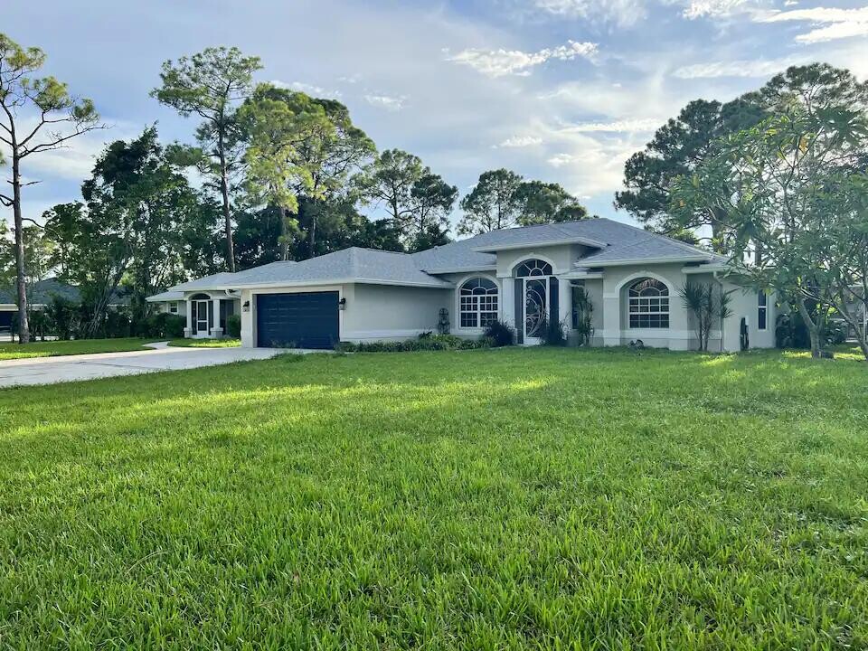 7071 Mandarin Blvd in Loxahatchee, FL - Building Photo