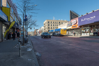 558 W 181st St in New York, NY - Building Photo - Building Photo