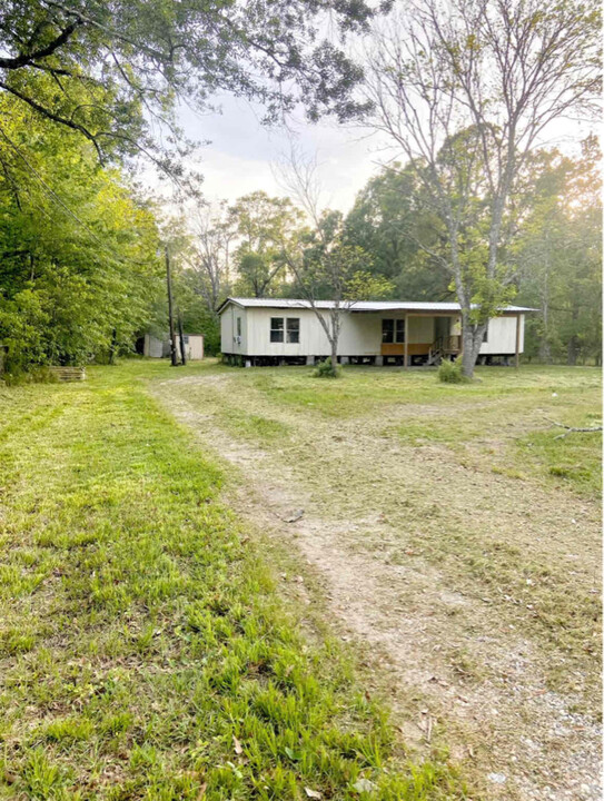 3055 Hwy 1131 in Vidor, TX - Building Photo