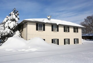 602 SE Grant St in Ankeny, IA - Foto de edificio - Building Photo