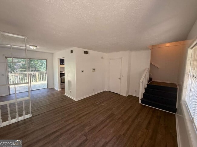 1071 Laurel Ln NW in Conyers, GA - Building Photo - Building Photo