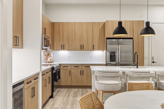 The Vixen in Denver, CO - Building Photo - Building Photo