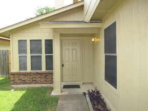 10609 Archdale Dr in Austin, TX - Building Photo - Building Photo