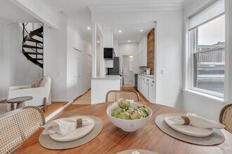 11 Cazenove St, Unit 404B## in Boston, MA - Foto de edificio - Building Photo