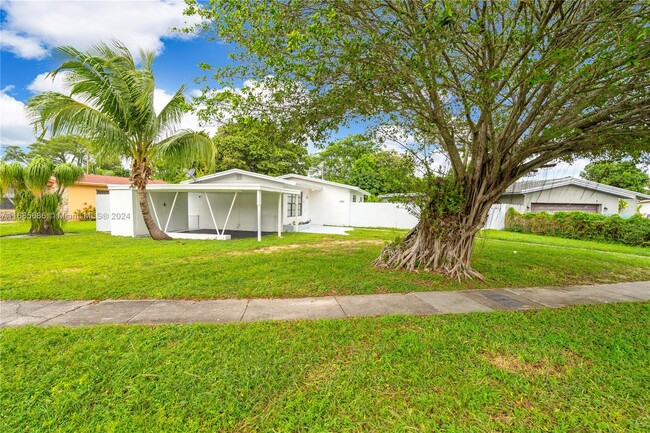 1161 NW 15th St in Fort Lauderdale, FL - Building Photo - Building Photo