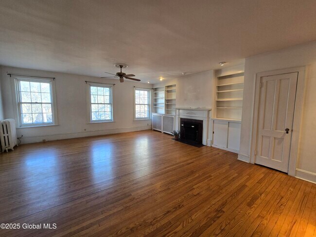 94 Chestnut St in Albany, NY - Building Photo - Building Photo