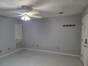 109 Stanford Cir in Saltillo, MS - Building Photo - Building Photo