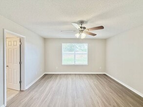 4530 Chantilly Way in Milton, FL - Building Photo - Building Photo