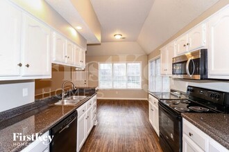 2779 Van Leer Dr in Memphis, TN - Foto de edificio - Building Photo