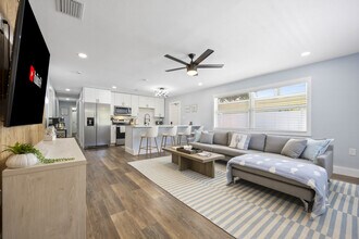 79 S Brevard Ave in Cocoa Beach, FL - Building Photo - Building Photo