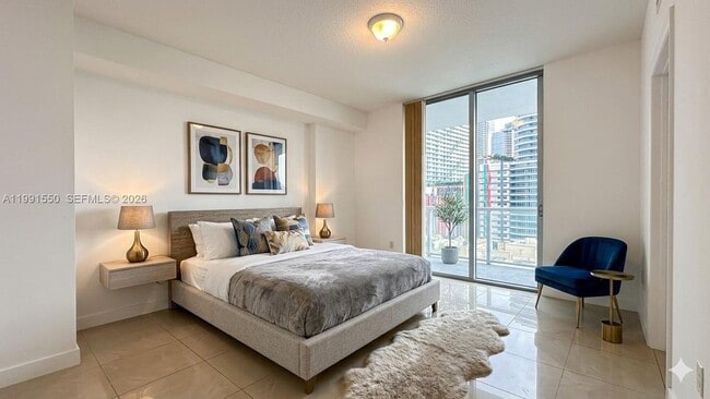 79 SW 12th St in Miami, FL - Building Photo - Building Photo