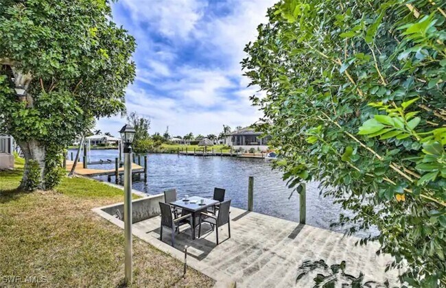 property at 2806 SW 38th Terrace