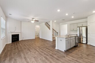 65 Blue Aspen Dr in Fuquay Varina, NC - Building Photo - Building Photo