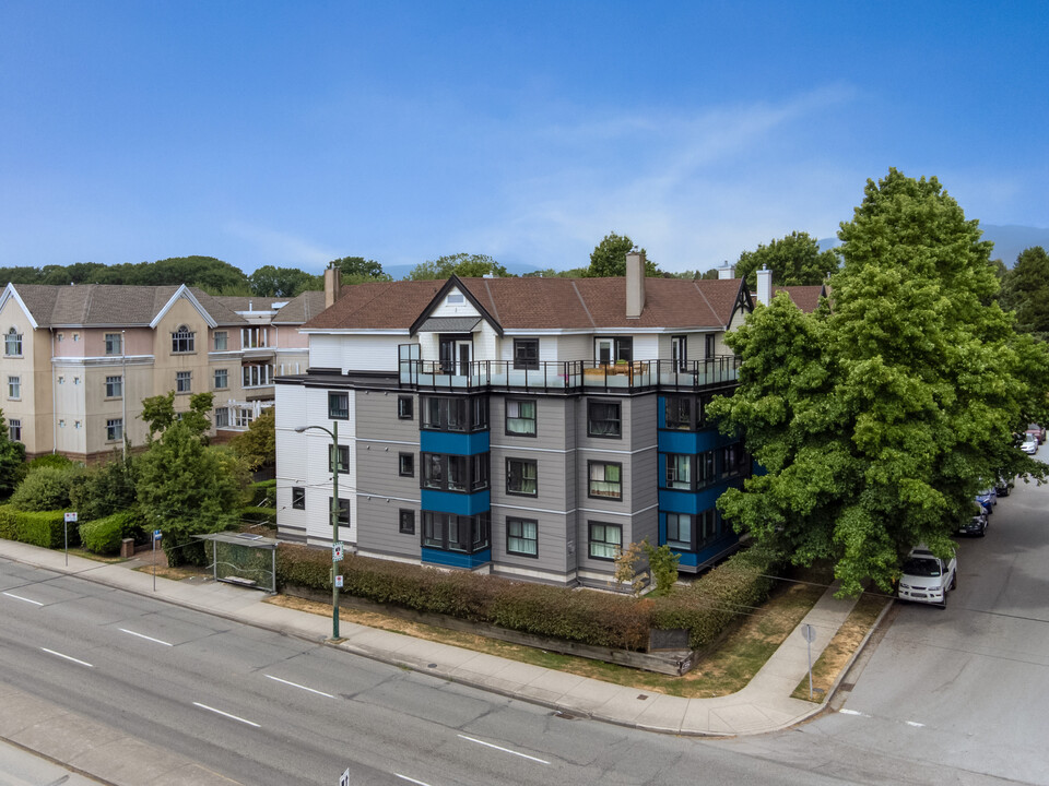 8th Avenue Garden 2 in Vancouver, BC - Building Photo