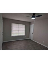 10922 Lockgate Ln in Houston, TX - Building Photo - Building Photo