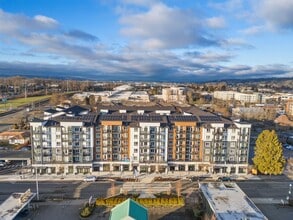 Ovation at Meeker 55+ Senior Apartments in Kent, WA - Building Photo - Building Photo