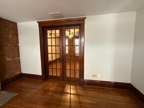 1360 S High St in Columbus, OH - Building Photo - Building Photo