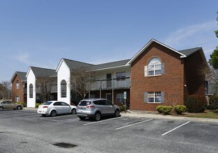 Paladin Apartments in Greenville, NC - Building Photo - Building Photo