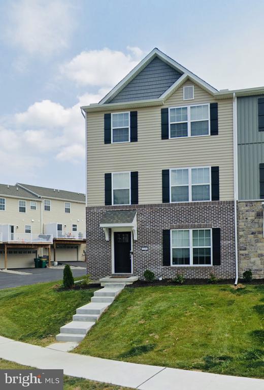 property at 5350 Laurel Valley Ln