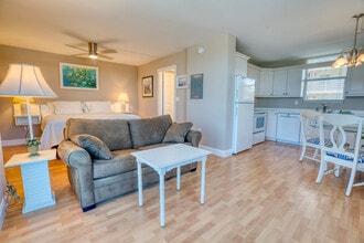 5800 Bonita Beach Rd SW in Bonita Springs, FL - Building Photo - Building Photo