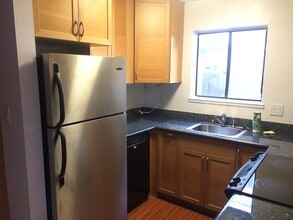 1622 Oxford St, Unit 5W in Berkeley, CA - Building Photo - Building Photo