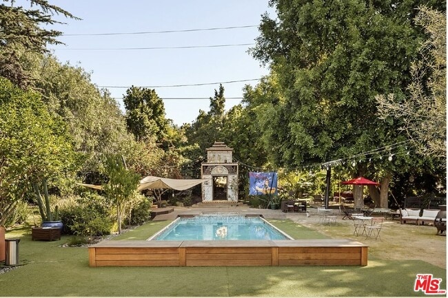 6310 Tompkins Way in Culver City, CA - Building Photo - Building Photo