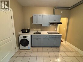 8368 Ruskin Rd in Richmond, BC - Building Photo