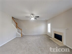 232 Hillcrest Dr in Hiram, GA - Foto de edificio - Building Photo