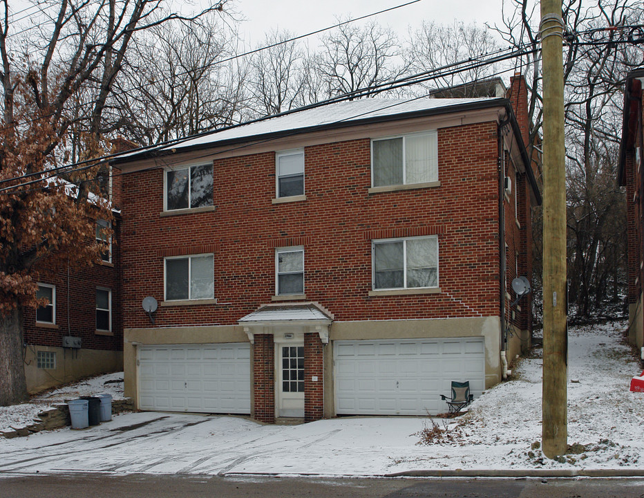 2980 W McMicken Ave in Cincinnati, OH - Building Photo