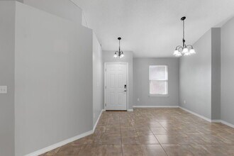 8828 Arlington Ln in Navarre, FL - Building Photo - Building Photo