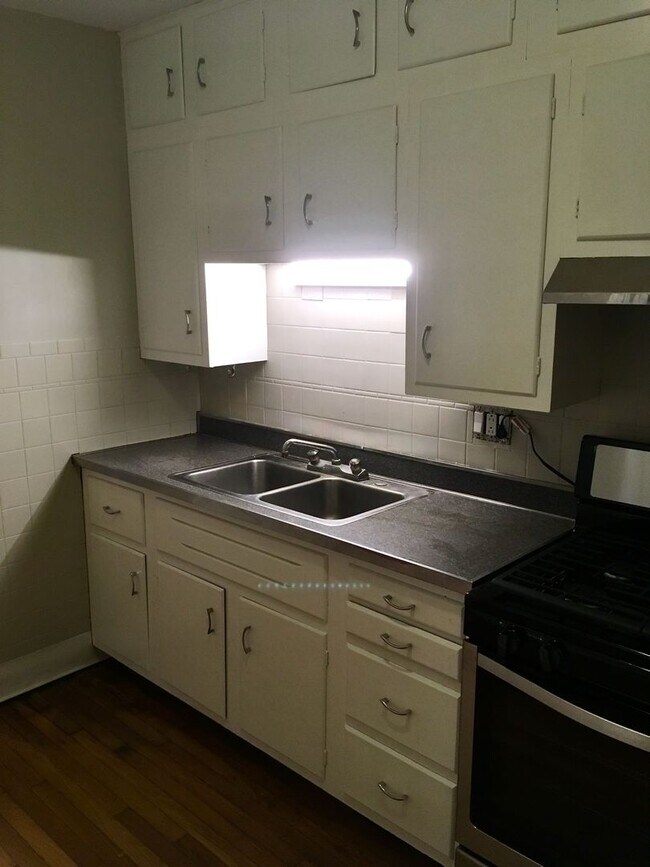 property at 2037 Redrose Ave
