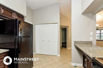1805 Lk Crst Ave in Brandon, FL - Building Photo - Building Photo