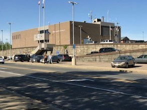146 Court St-Unit -Loft in Brockton, MA - Building Photo - Building Photo