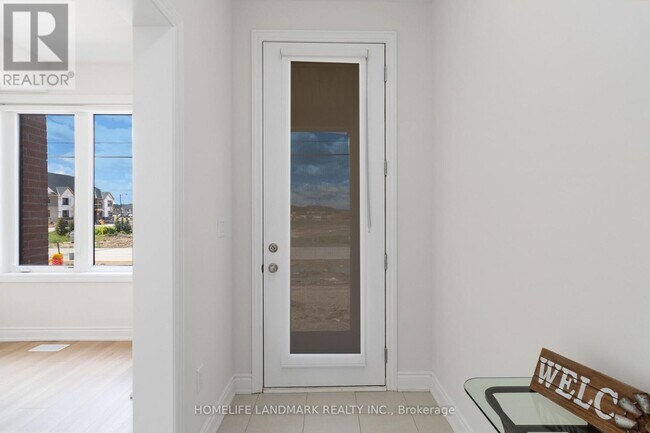 3303 Sixth Line in Oakville, ON - Building Photo - Building Photo