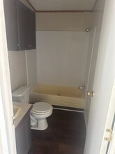 4063 Old McGregor-Crawford Rd in McGregor, TX - Foto de edificio - Building Photo