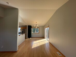 6412 31st Ave S in Seattle, WA - Building Photo - Building Photo