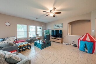 1602 Rustic Hollow Ln in Katy, TX - Foto de edificio - Building Photo