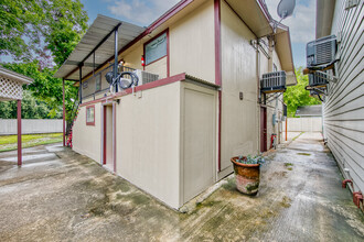 6106 Werner St in Houston, TX - Building Photo - Building Photo