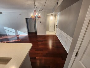 955 Juniper St NE, Unit 3325 in Atlanta, GA - Building Photo - Building Photo