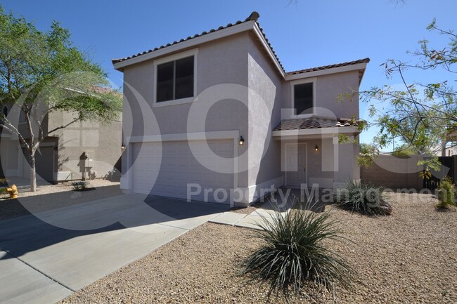 property at 699 E Springfield Pl